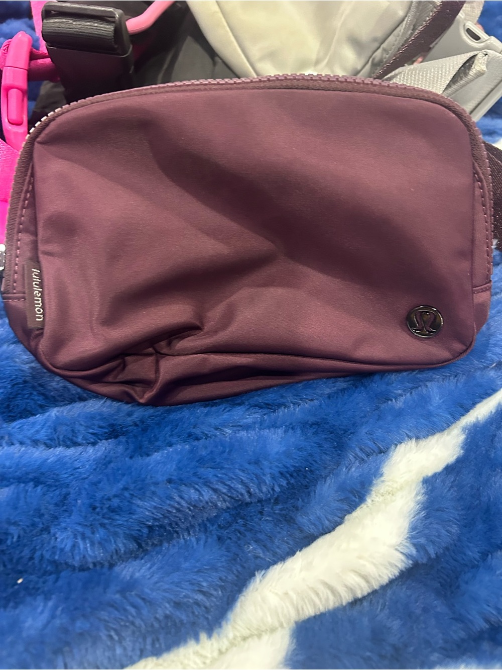 lululemon belt bag